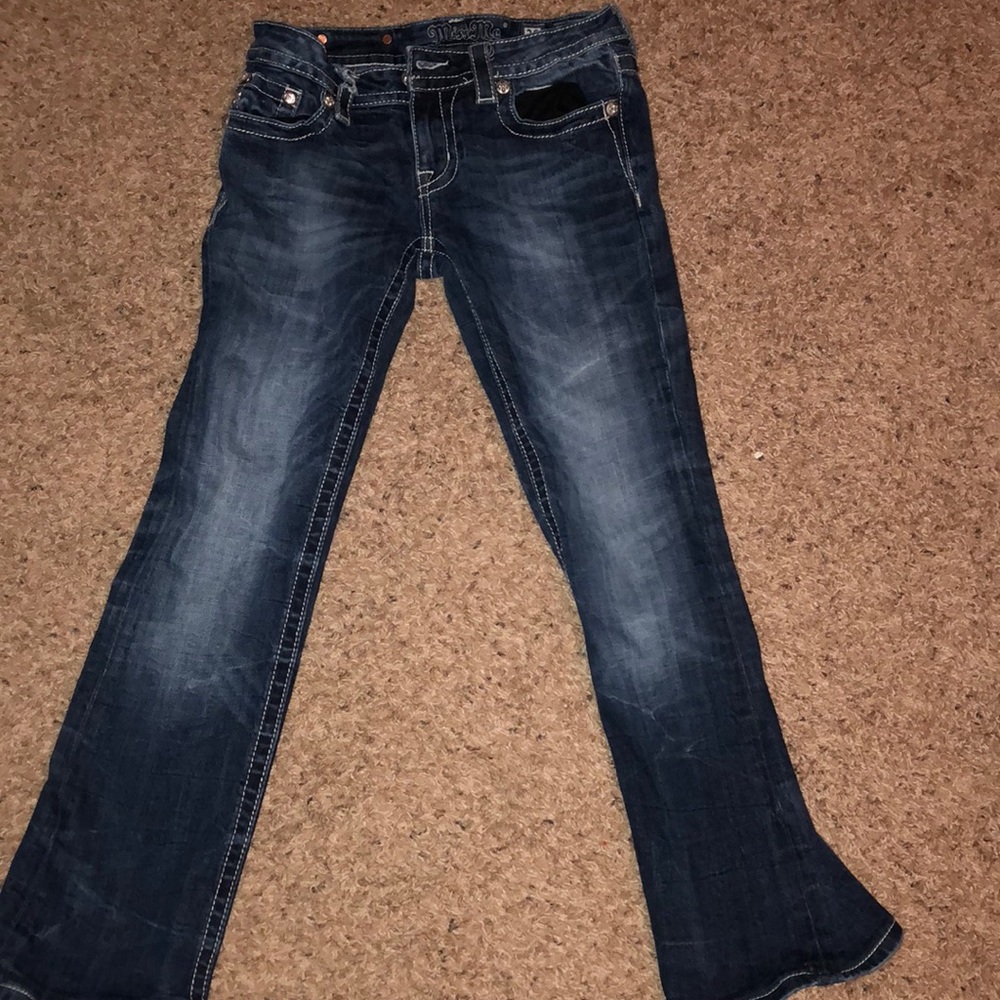 Women’s 28 Miss Me jeans